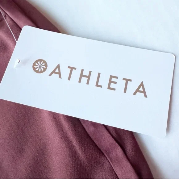 Athleta New Endeavor High Rise Relaxed Pant
Cherrywood Brown Women's Size S NWT - Picture 14 of 16